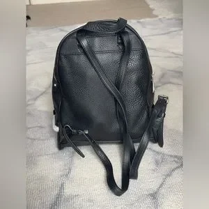 - MICHAEL KORS RHEA ZIP MEDIUM BACKPACK BLACK LEATHER NATURAL SHEARLING/NWT Amazon.com: MICHAEL Michael Kors Rhea Zip Medium Fur  main image 4